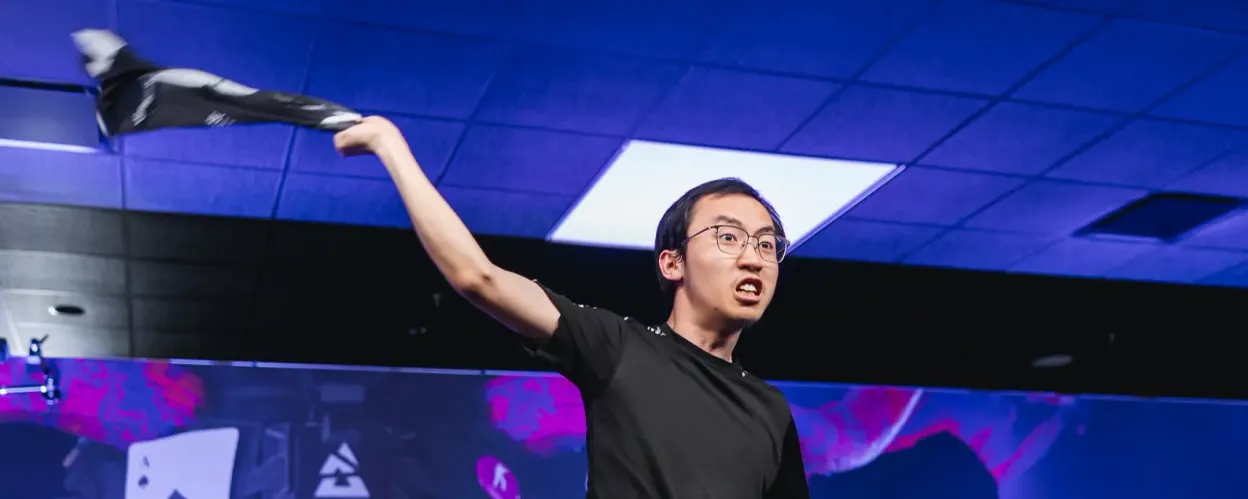 Dastan与electroNic：项目合作中的沟通障碍与日常交流挑战